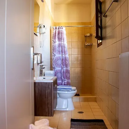 Optimist Air Spacious Apartment Near Beach 度假居
